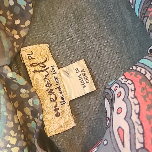 One World Blouse With Scarf - Picture 8 of 11